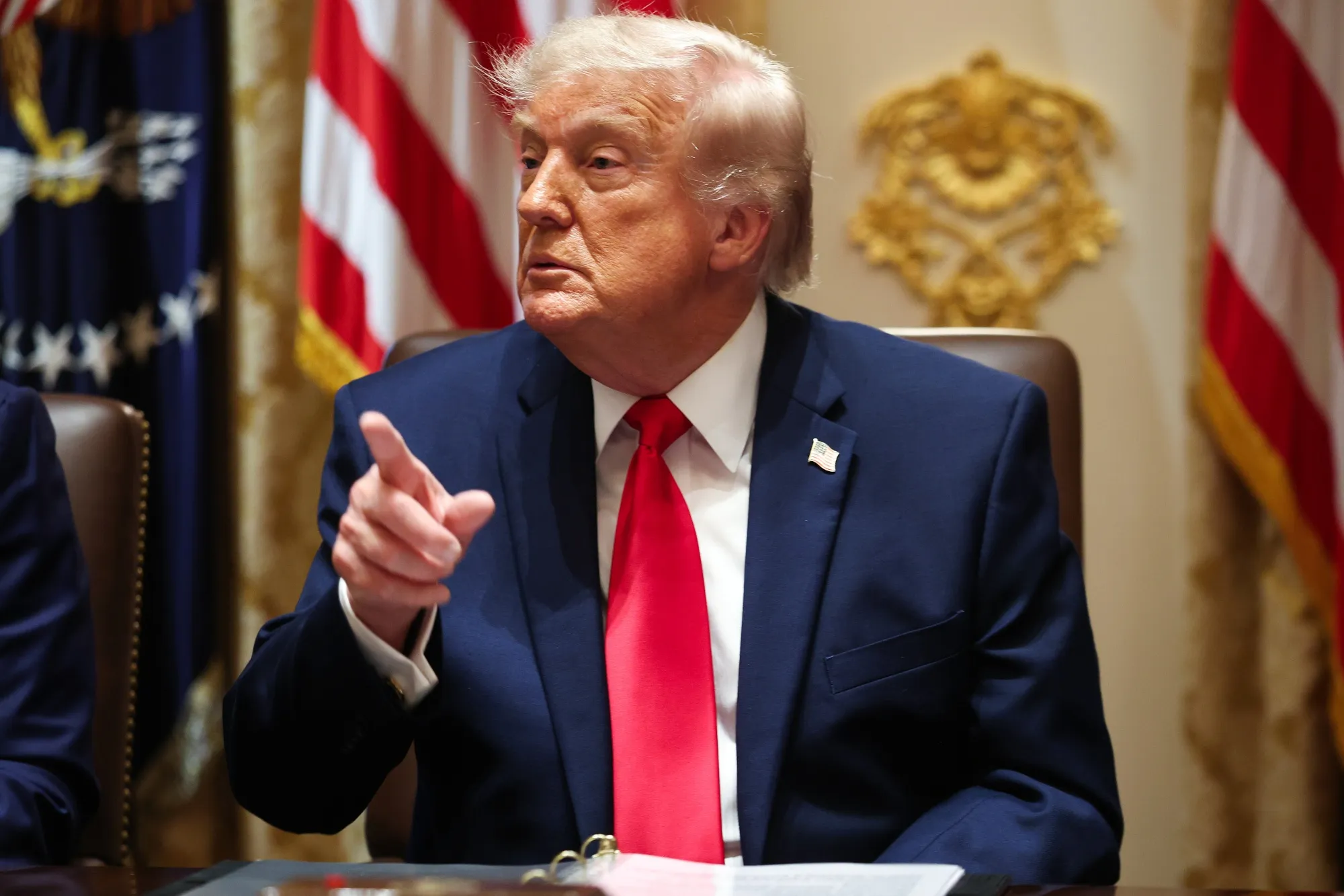 Trump: Serwetên cemedkirî yên Îranê tavilê nayên belavkirin