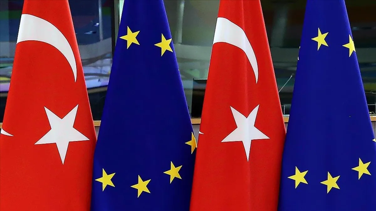 Amor: ‘Tirkiye bilez ber bi modeleke otorîter ve diçe’