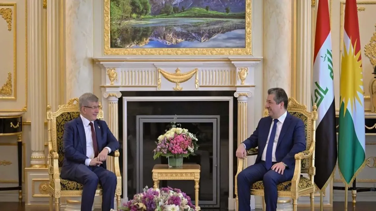 Mesrûr Barzanî û Ahmet Davutoğlu li Hewlêrê civiyan