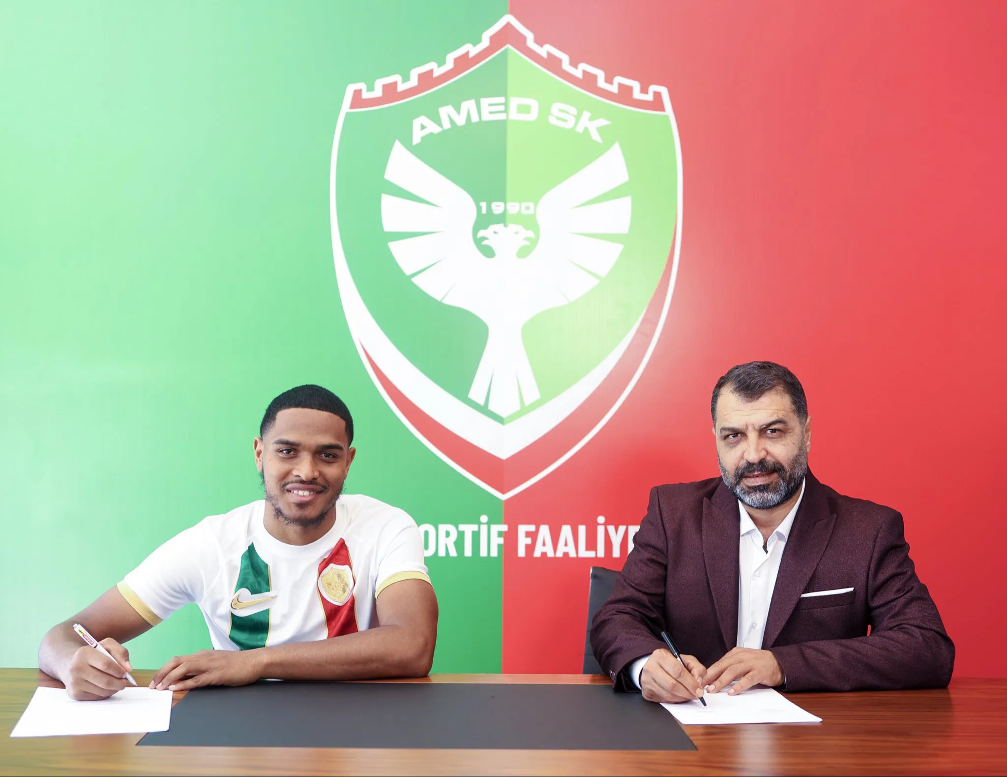 Amedspor yeni transferi Rayan Raveloson'u video ile duyurdu
