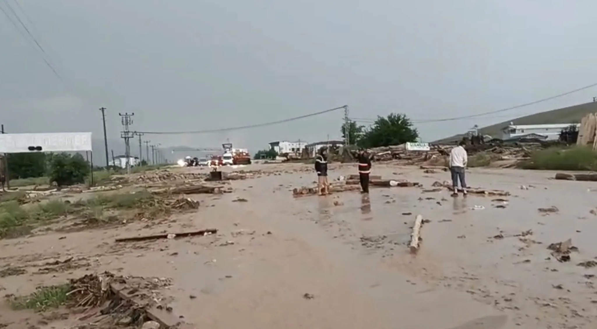 Rêya Dêrsîm û Xarpêtê ji ber lehiyê hat girtin