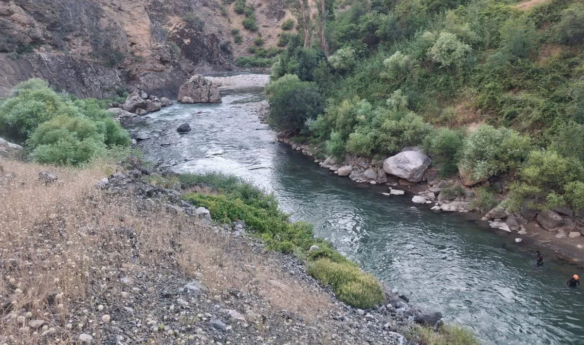 Li bajarê Bedlîsê 3 bira ketin ava newalê, yek fetisî û yek jî wenda ye