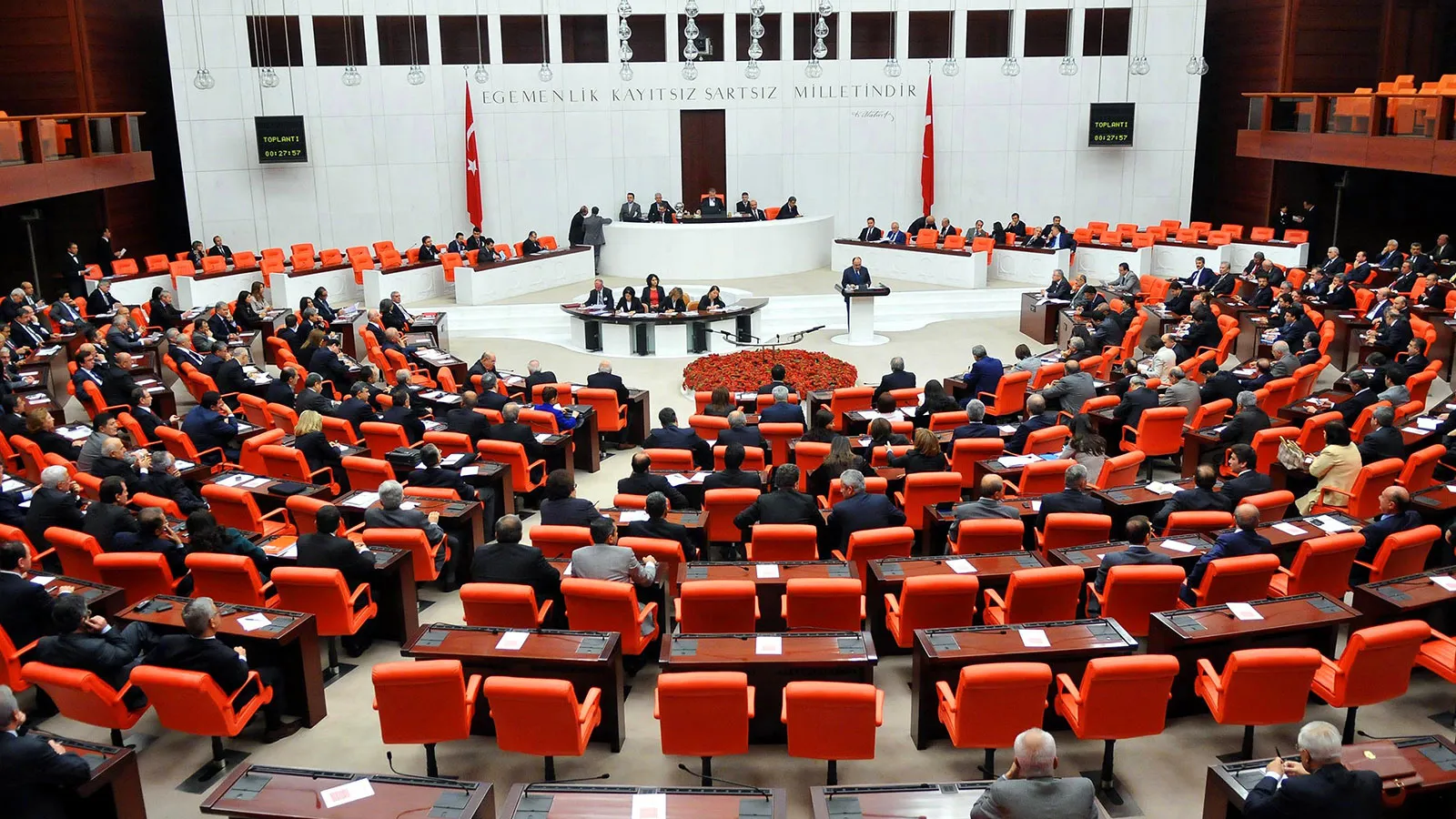 Parlamentoya Tirkiyê dema xebatê heta 31ê mehê dirêj kir