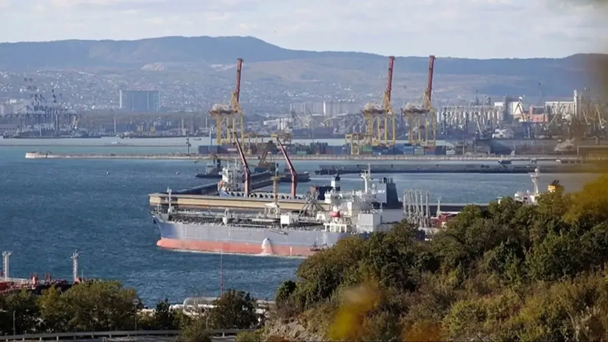 Li Derya Reş dagirtina tankêrên petrolê rawestiya