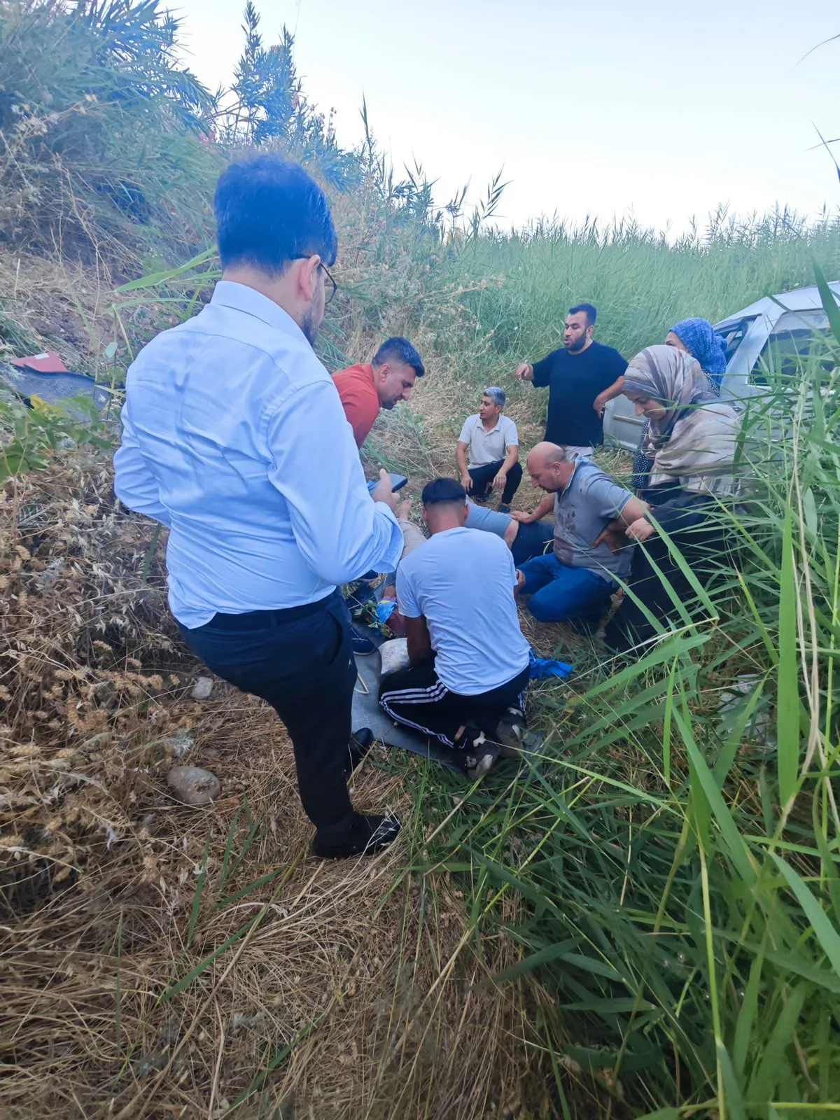 Li Şirnexê ereba bazirganî wergeriya binê rê: 1 mir û 4 kes birîndar bûn