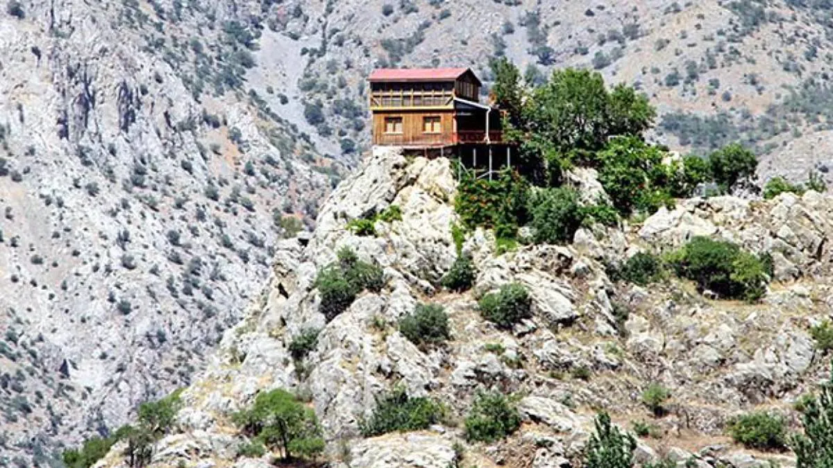 Xaniyê li ser zinar ava kirine derxist firotanê lê bihayê xanî balkêşe