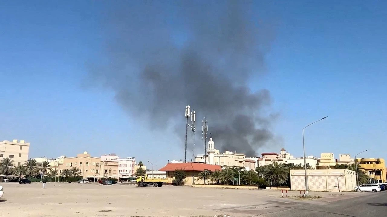 Kuweyt: “Ji êrîşên ser sînor û sehayên petrolê Îran û mîlîsên Iraqê berpirsin”