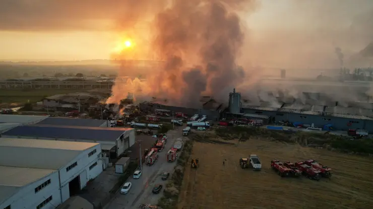 Li eyaleta Lorîstana Îranê agir bi rafîneriyekî ket