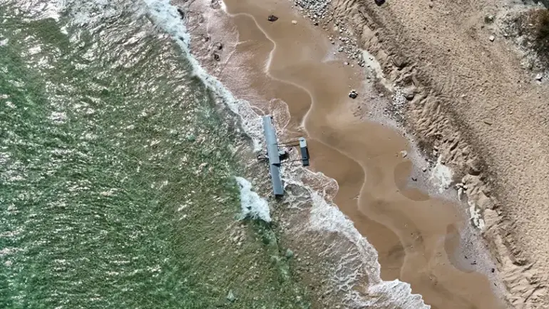 Dronekî ketî li peravên Îstenbolê dîtin