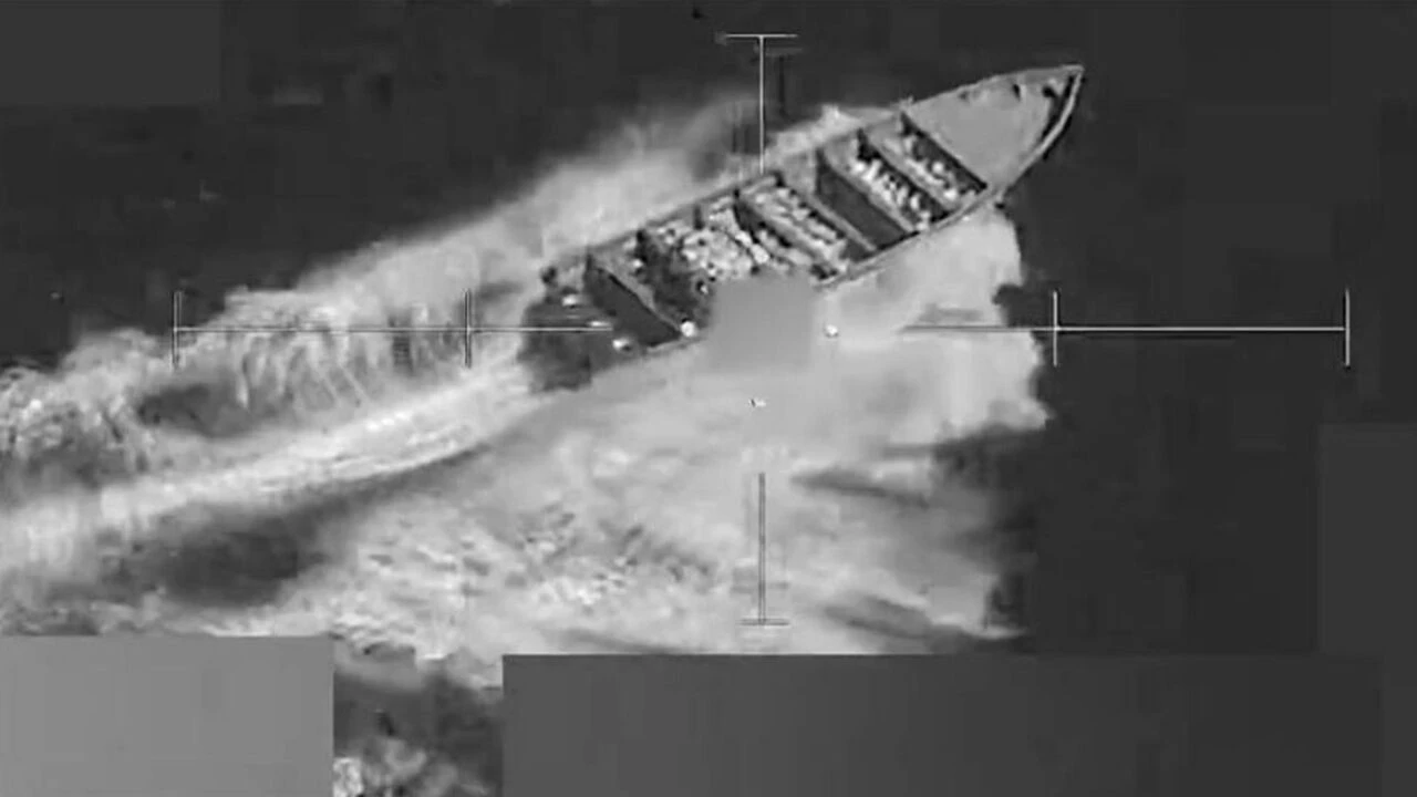 Artêşa Amerîkayê keştiya narkotîkê bombebaran kir: 4 kuştî