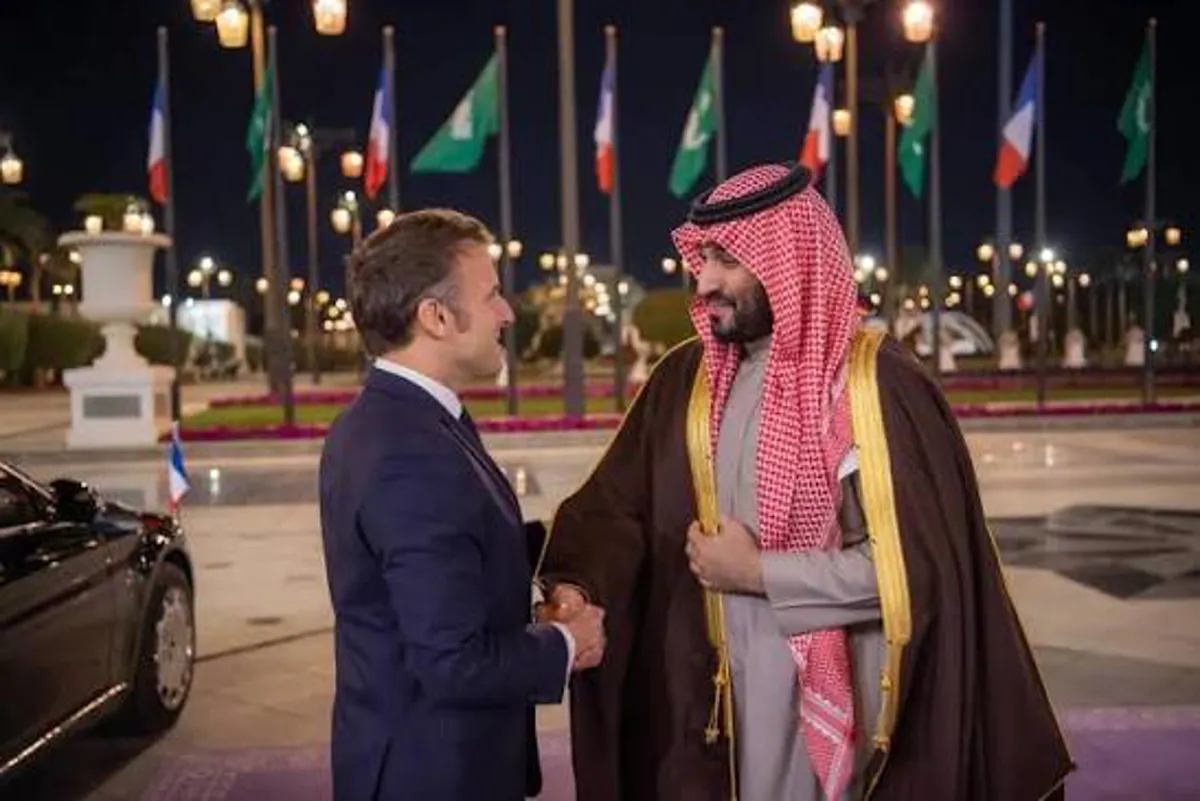 Serokê Fransayê Macron bi welîahd prens Selman re hevdîtin kir