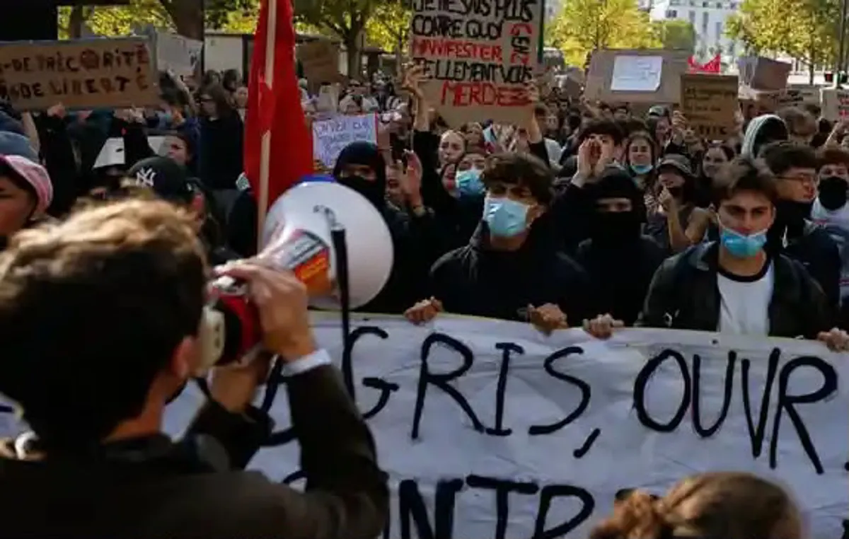 Li Fransayê protestoyên xwendekar û mamosteyan