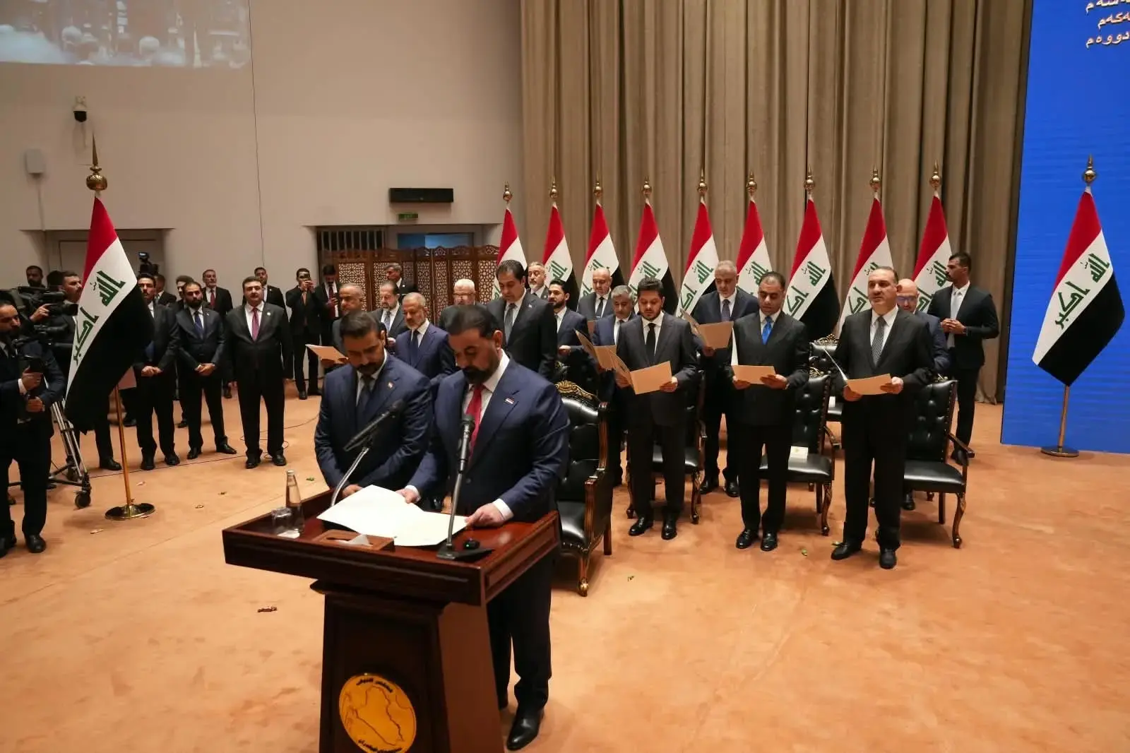 Parlamentoya Iraqê kabîneya nû pesend kir